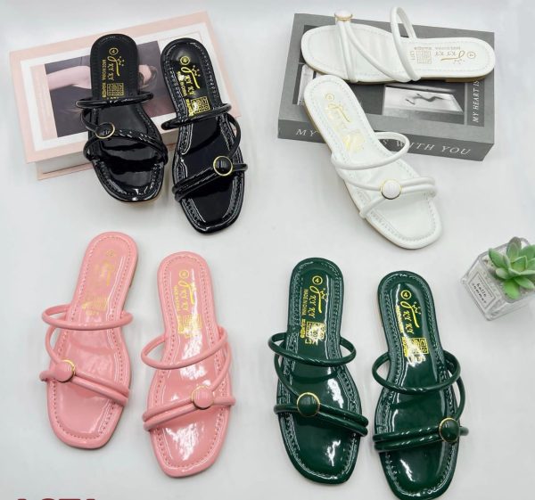 Flat Slit Ladies Sandals