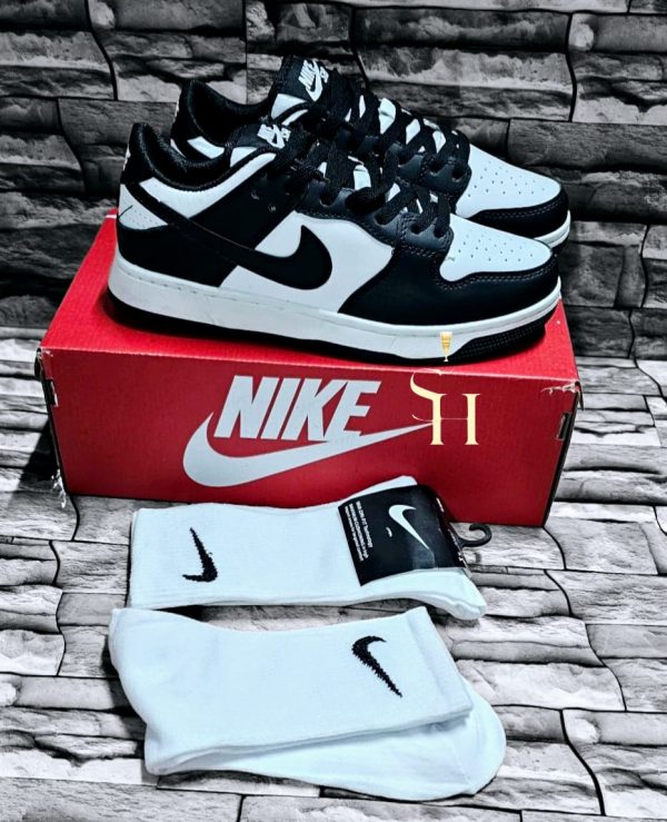 Nike Sneakers - Image 2